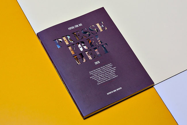 居中型排版畫冊設計